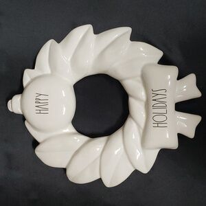 Rae Dunn HAPPY HOLIDAYS Cream Ceramic Wreath